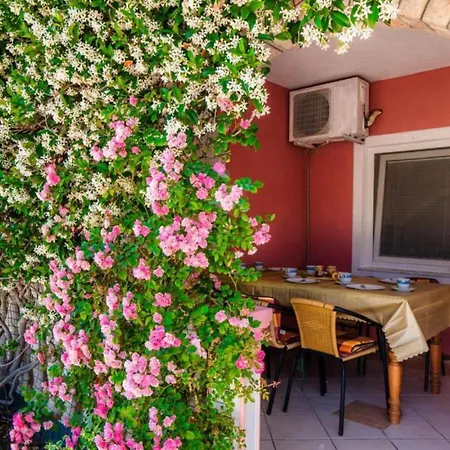 Le Ek Cozy - Two Bedroom 4 Apartman