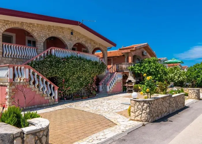 Le Ek Cozy - Two Bedroom 4 *